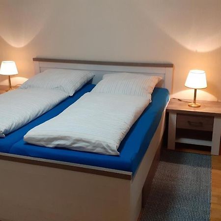 Preisbewusste Ferienwohnung Fuer 2 Personen U. Kleinkind Utarp Exterior photo
